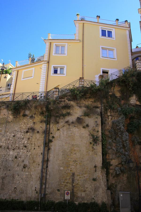 Il Viaggiatore Gaeta Medievale B&B Extérieur photo