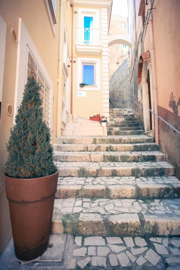 Il Viaggiatore Gaeta Medievale B&B Extérieur photo
