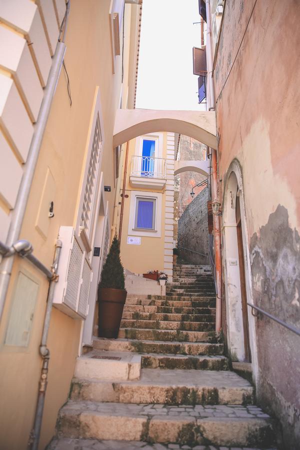 Il Viaggiatore Gaeta Medievale B&B Extérieur photo